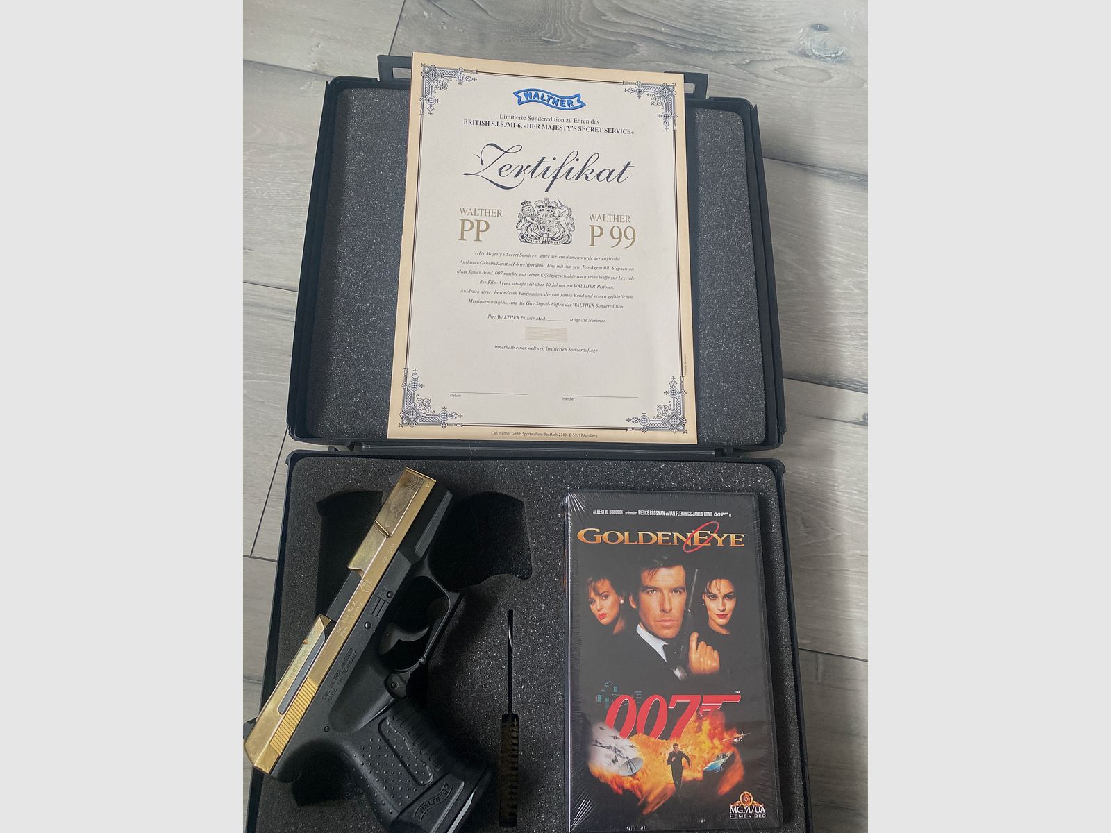 Walther P99 Gold Sonderedition James Bond PTB 637