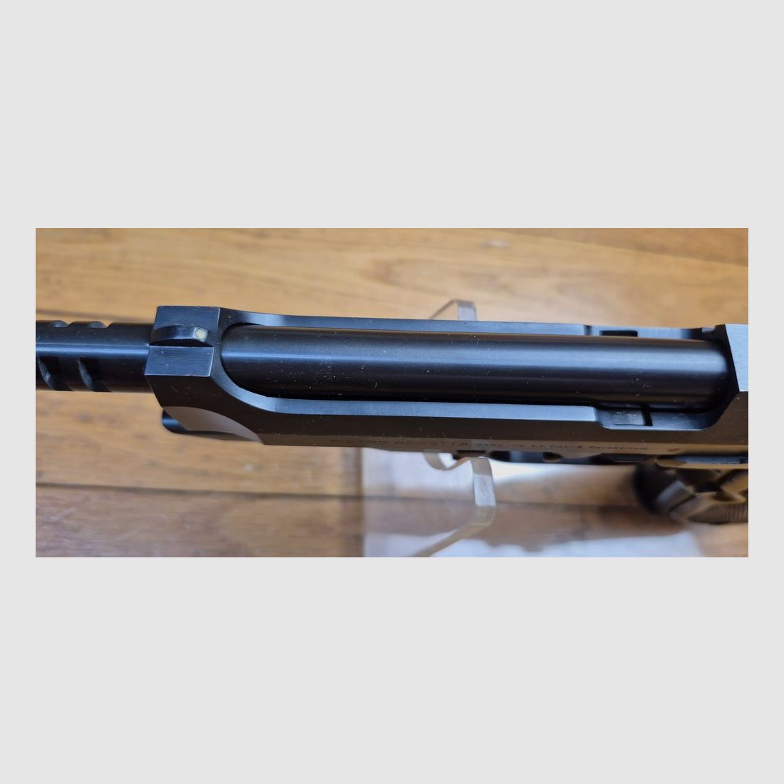 Sehr schöner Beretta 93R Selbstladepistole – Weniger als 2.000 Exemplare! – Seltene Version des 1. Typs mit Laufbohrungen – Magazin 15 Schuss – Ausgezeichneter Zustand, fast neu für die seltensten Beretta – TBE ++ – Kategorie A2 – Export AUSSCHLIESSLICH, Bild 19 von 29