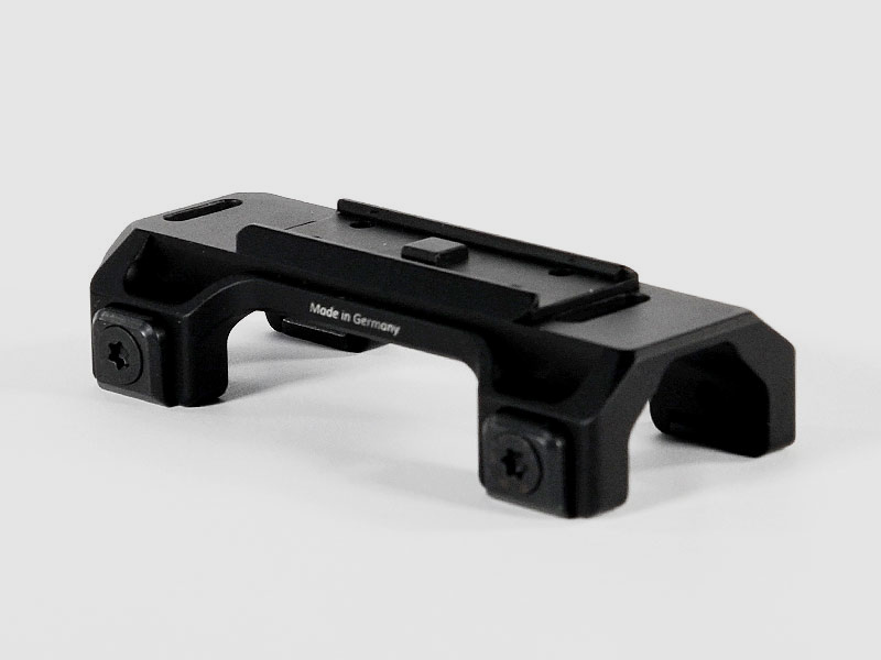 Montaje de Competición MAK con interfaz Aimpoint Micro