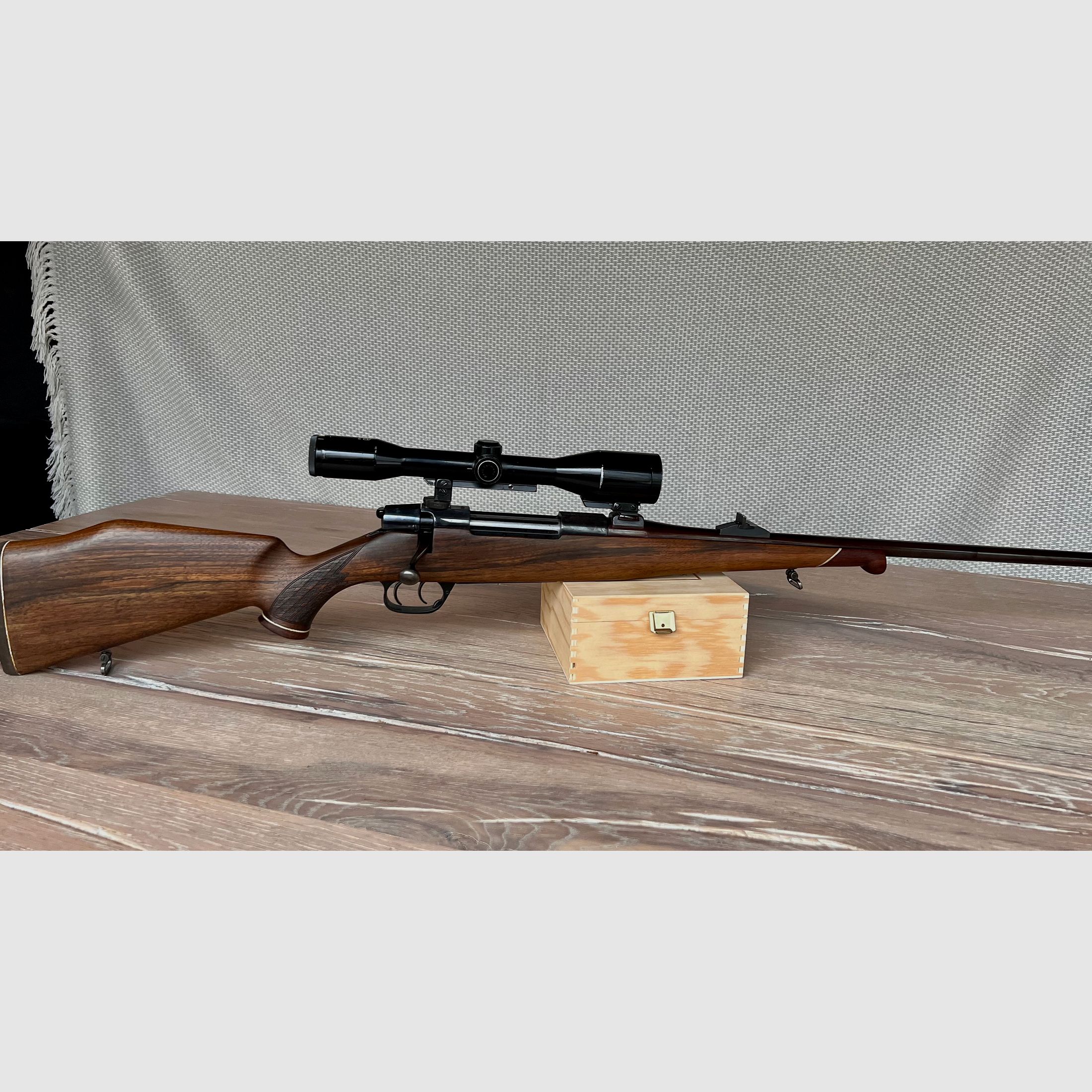 Voere Repetierbüchse Kaliber 7x64 mit Zeiss Zielfernrohr - Top gepflegt mit Munition !!