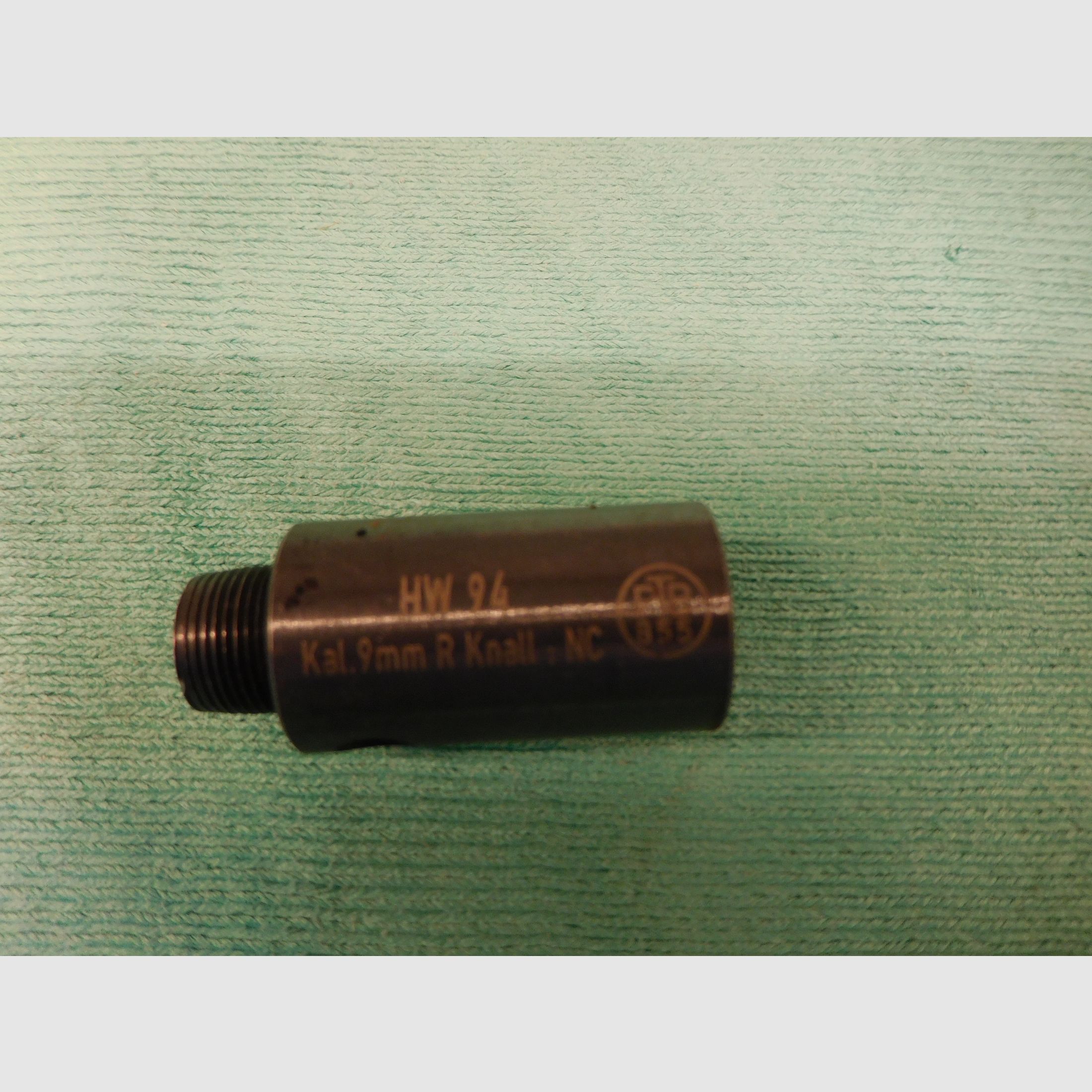 Weihrauch HW 94 Pistolet alarmowy Kal. 9 mm naboje z brzegiem z akcesoriami
