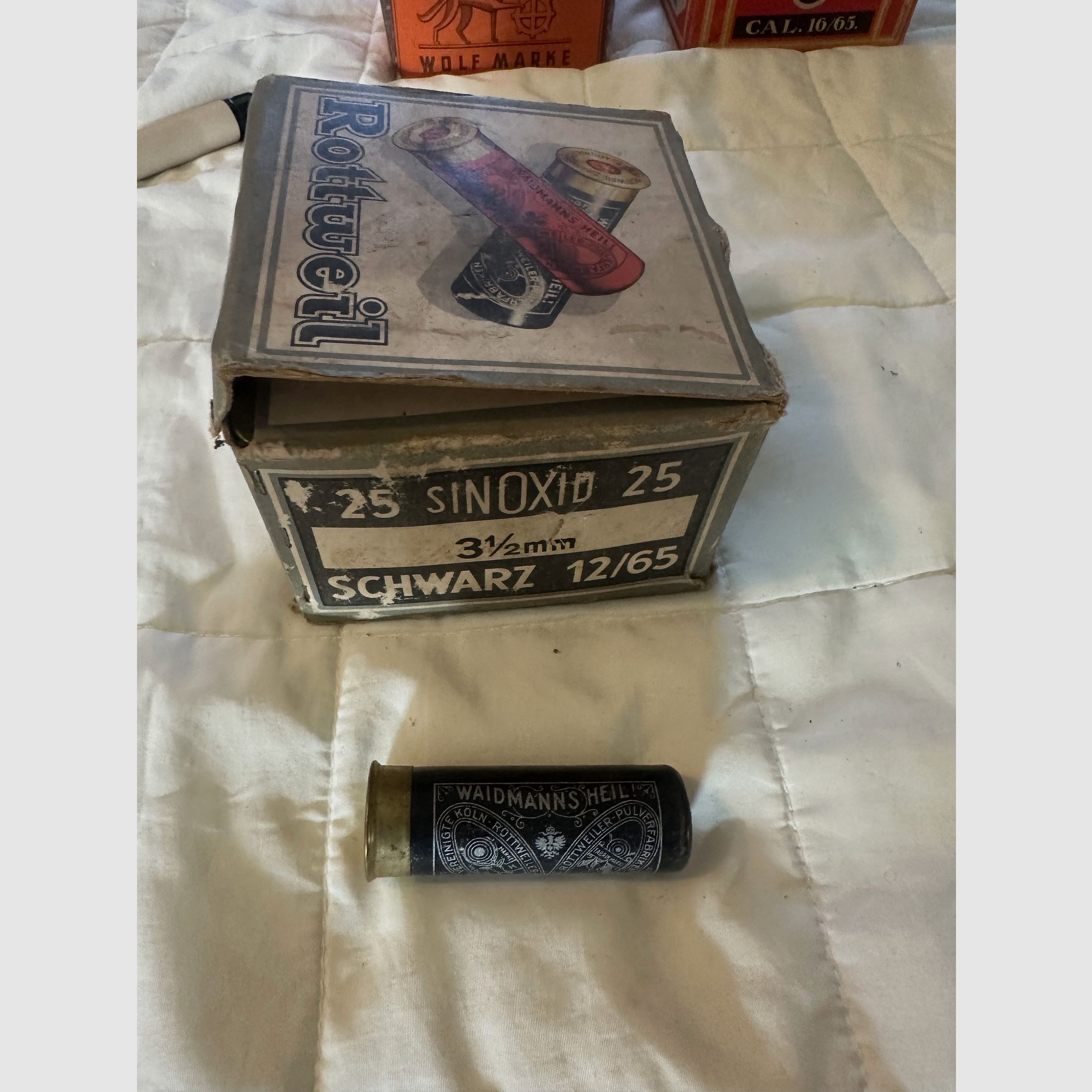 Alte Schrotpatronen Kal. 12 und 16