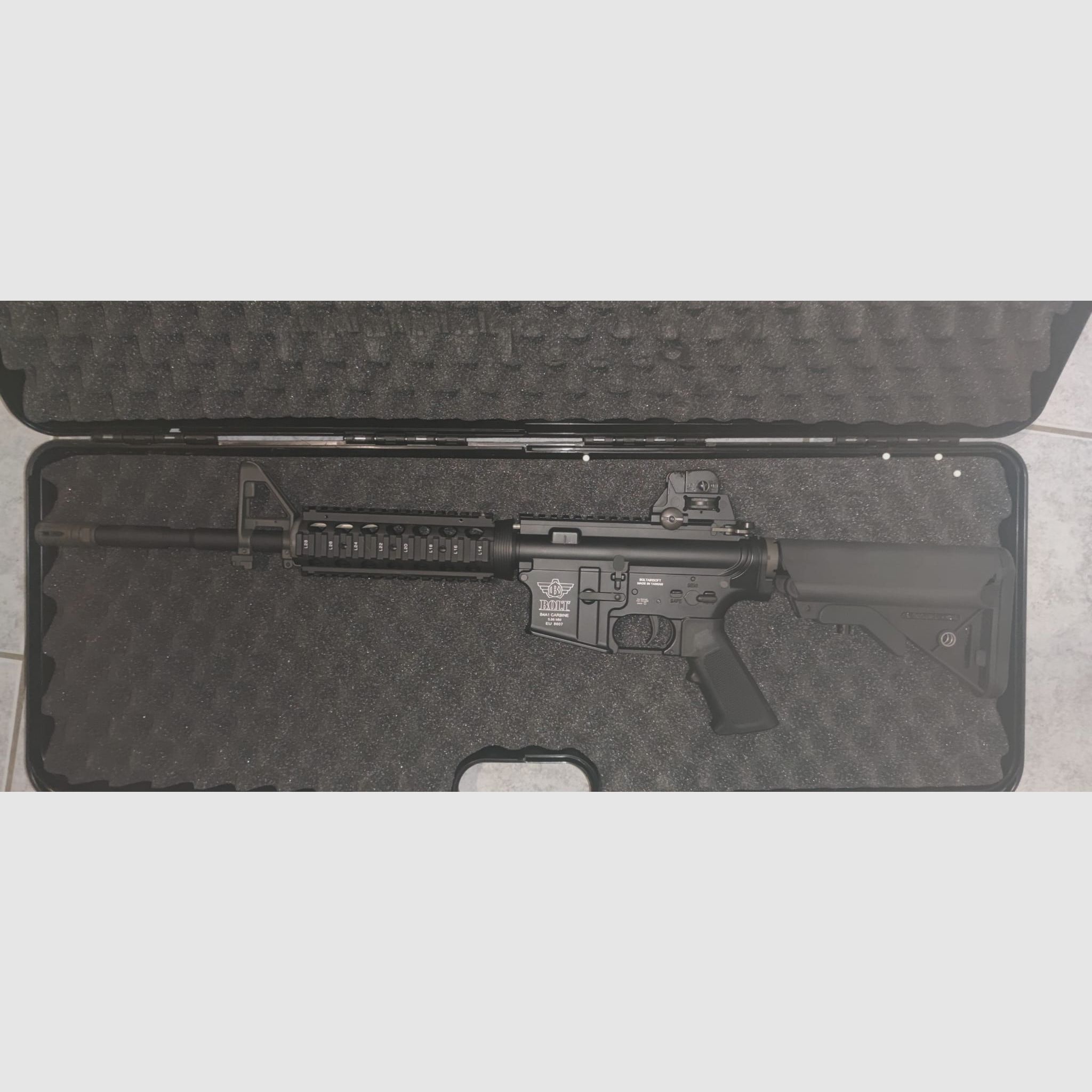 Bolt B4 Sopmod mit Zubehör