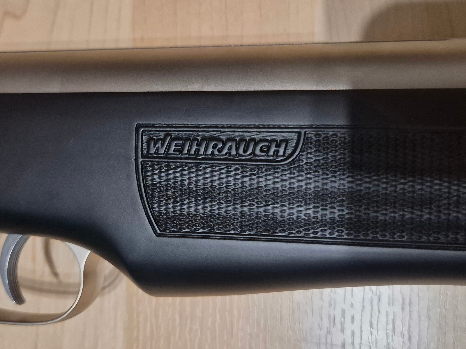 Luftgewehr Weihrauch HW 35K + 4×32 Zielfernrohr + Schalldämpfer + 2000 Diabolos