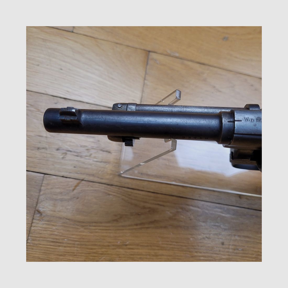 Schöner Revolver Rast & Gasser Mod 1898 – Kaliber 8 mm Gasser – Reglementär – 8-Schuss Trommel – eine der letzten Fabrikationen während des Ersten Weltkriegs – Chrom-Mobylène-Stahl – guter Originalbrünierung – Exzellente Mechanik – Top-Indexierung und Spiel – TBE+, Bild 19 von 19