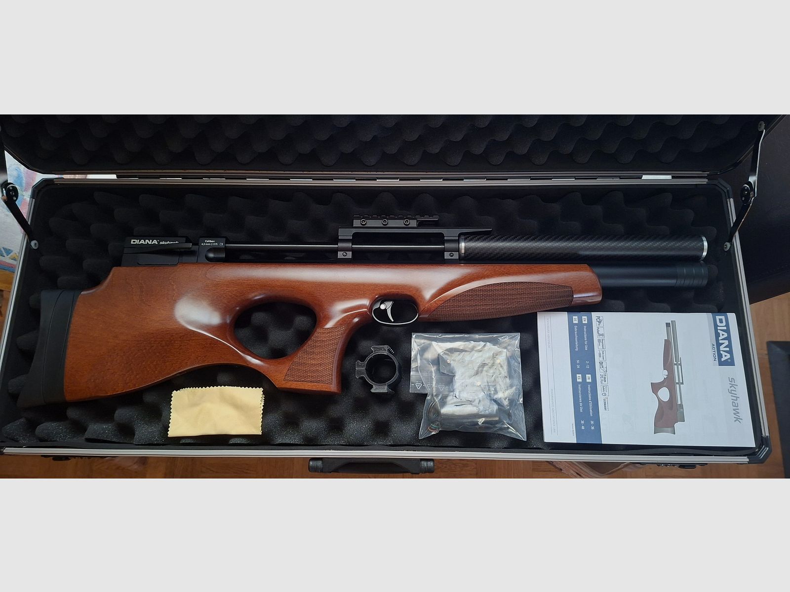 Diana Skyhawk 4,5mm Gen1 mit Nussbaum-Schaft , Bild 5 von 8