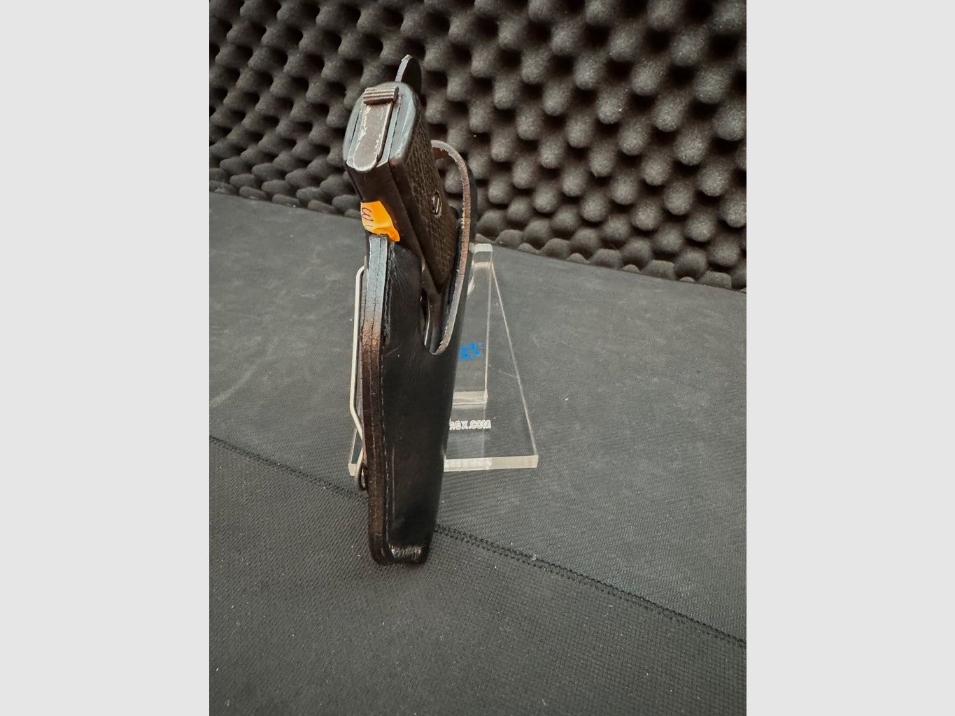 Gürtelholster mit Clip, wie DBGM, schwarzes Glattleder, glänzend, passend für Vorkriegspistolen 6,35mm