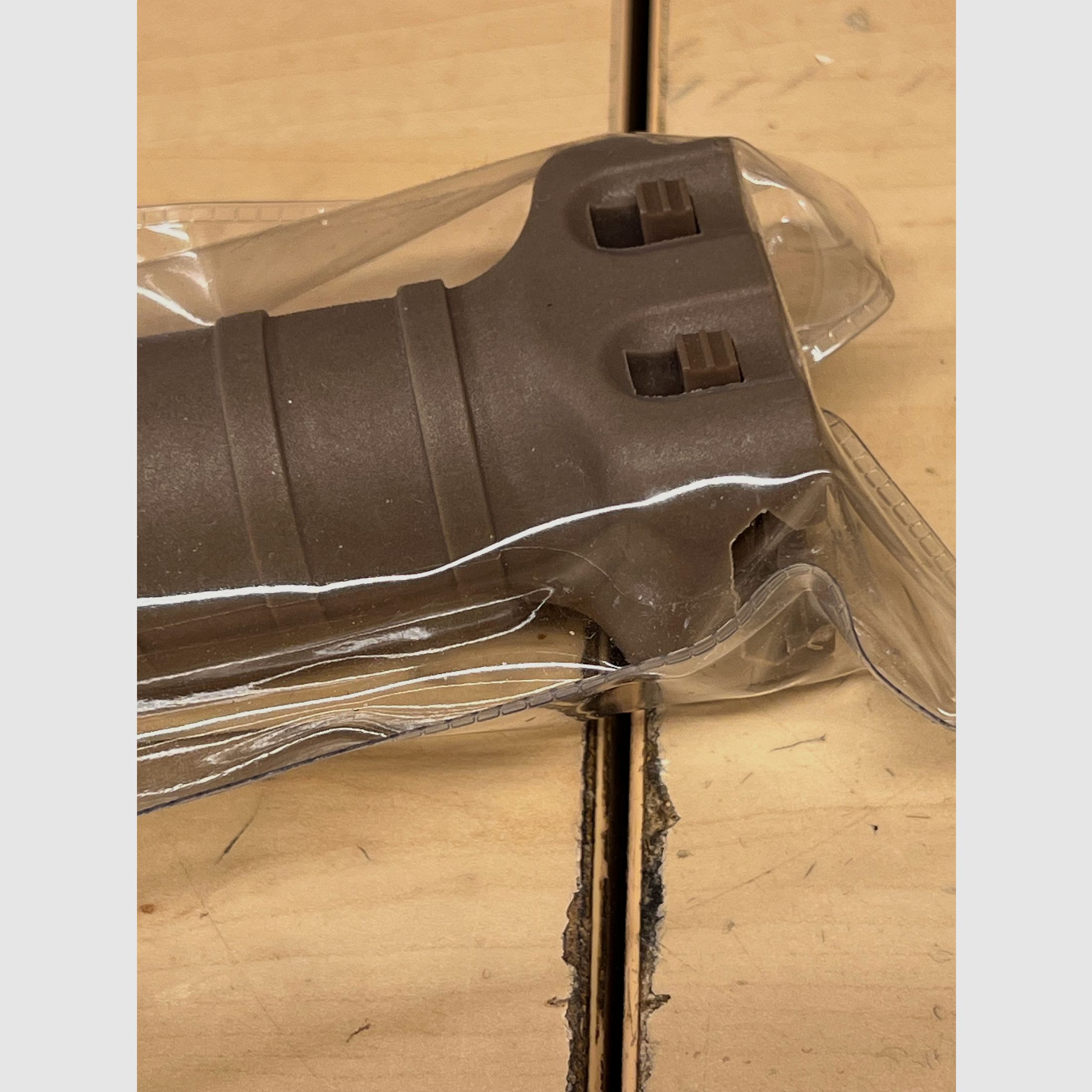 Frontgriff für Airsoft vertikal in Dark Earth lange Version TYP 2