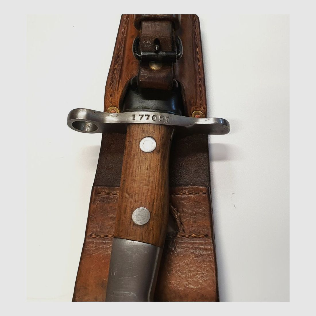 Fabryka broni Bern karabina powtarzalna Fabryka broni Bern Szwajcarski K11 Kaliber 7,5x55 Szwajcarski kompletny z dopasowanymi numerami + bagnet