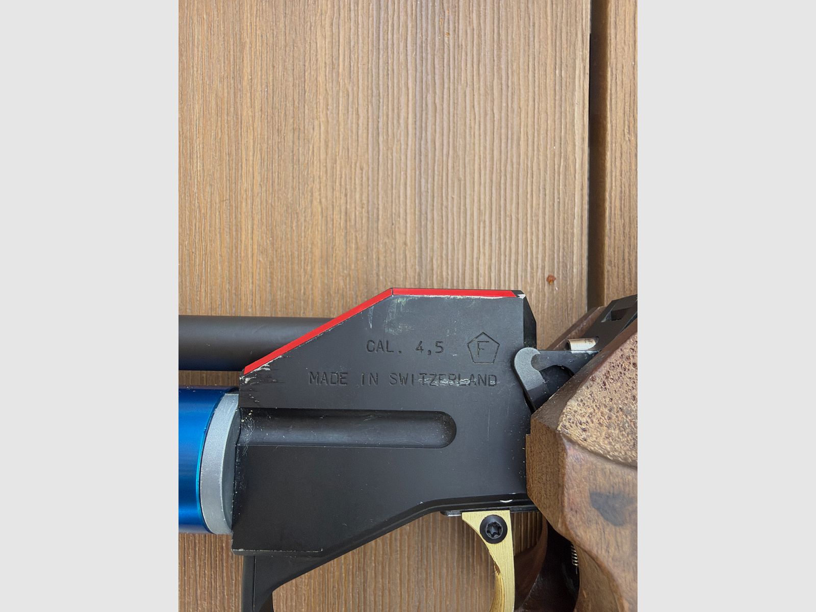 Morini 162E Match air pistol with electric trigger