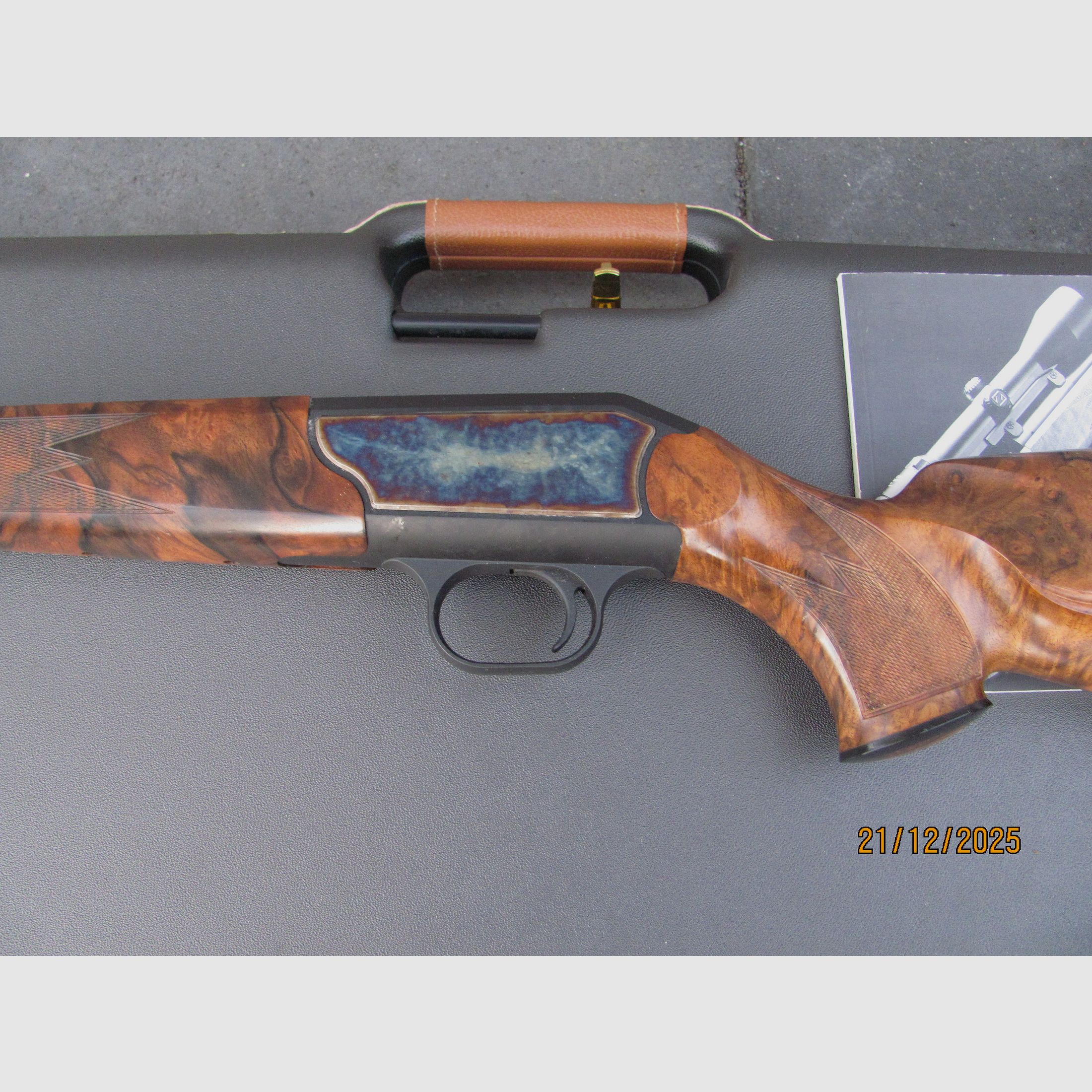 Blaser R93 Konsul Luxus Wurzelholzschaft NEUWERTIG