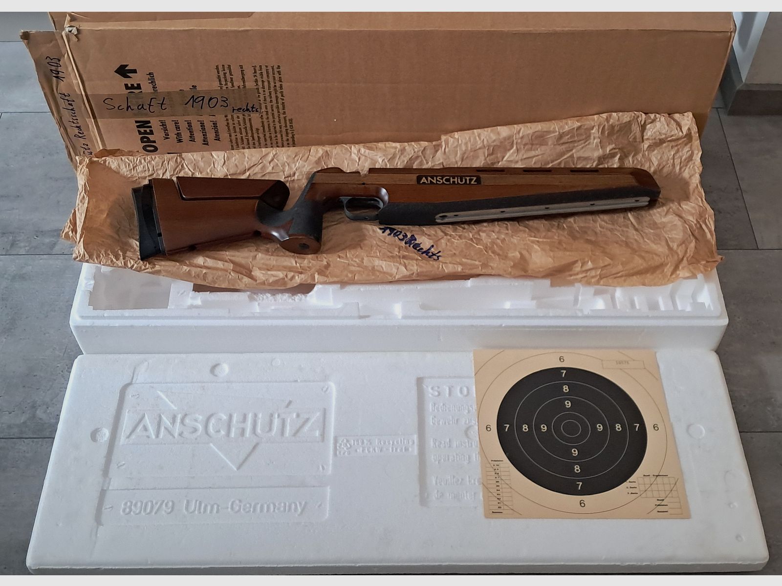 Anschütz stock KK, very good condition with adjustable cheek piece