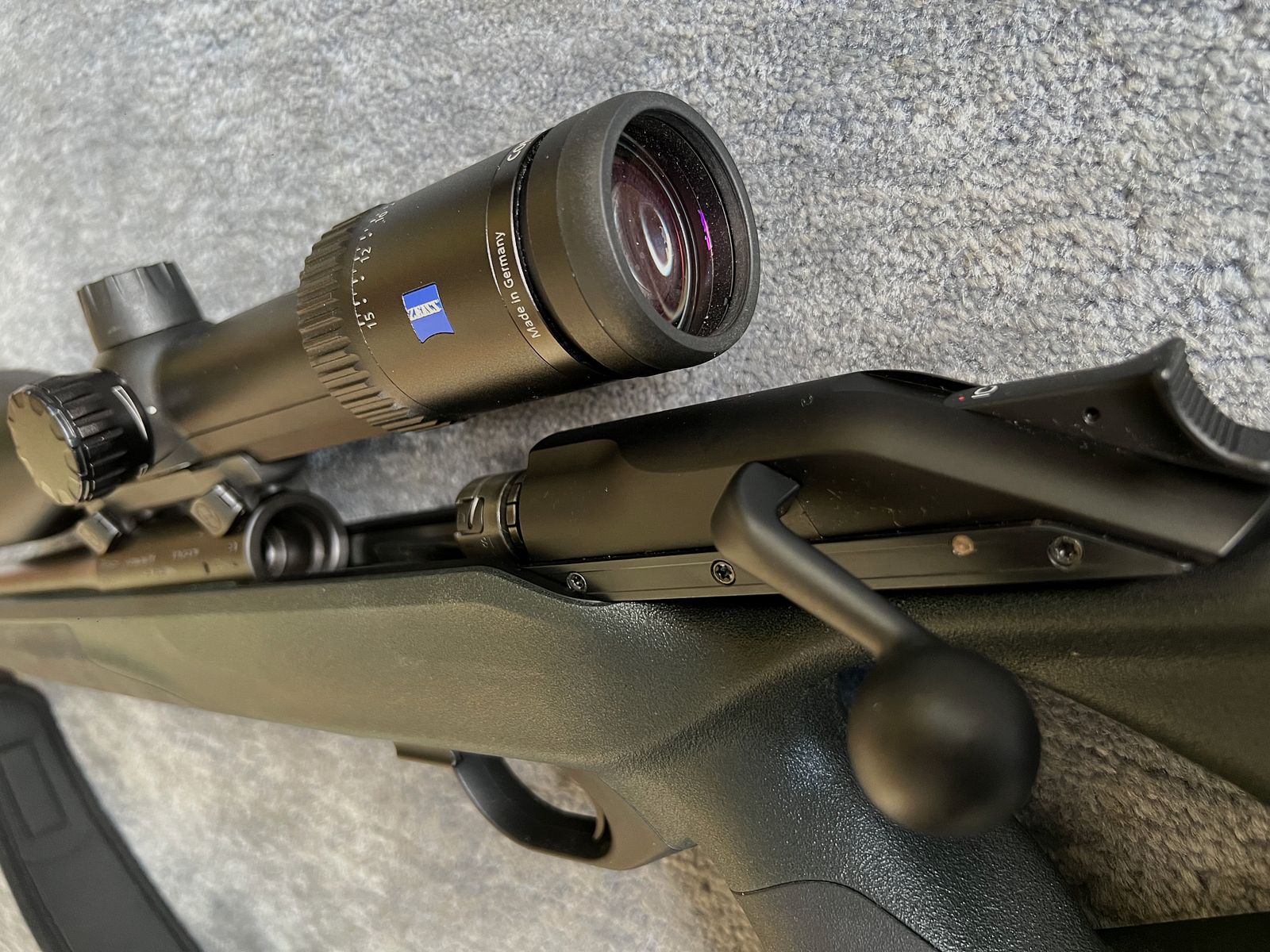 Blaser R8 Professional Success (sinistra)