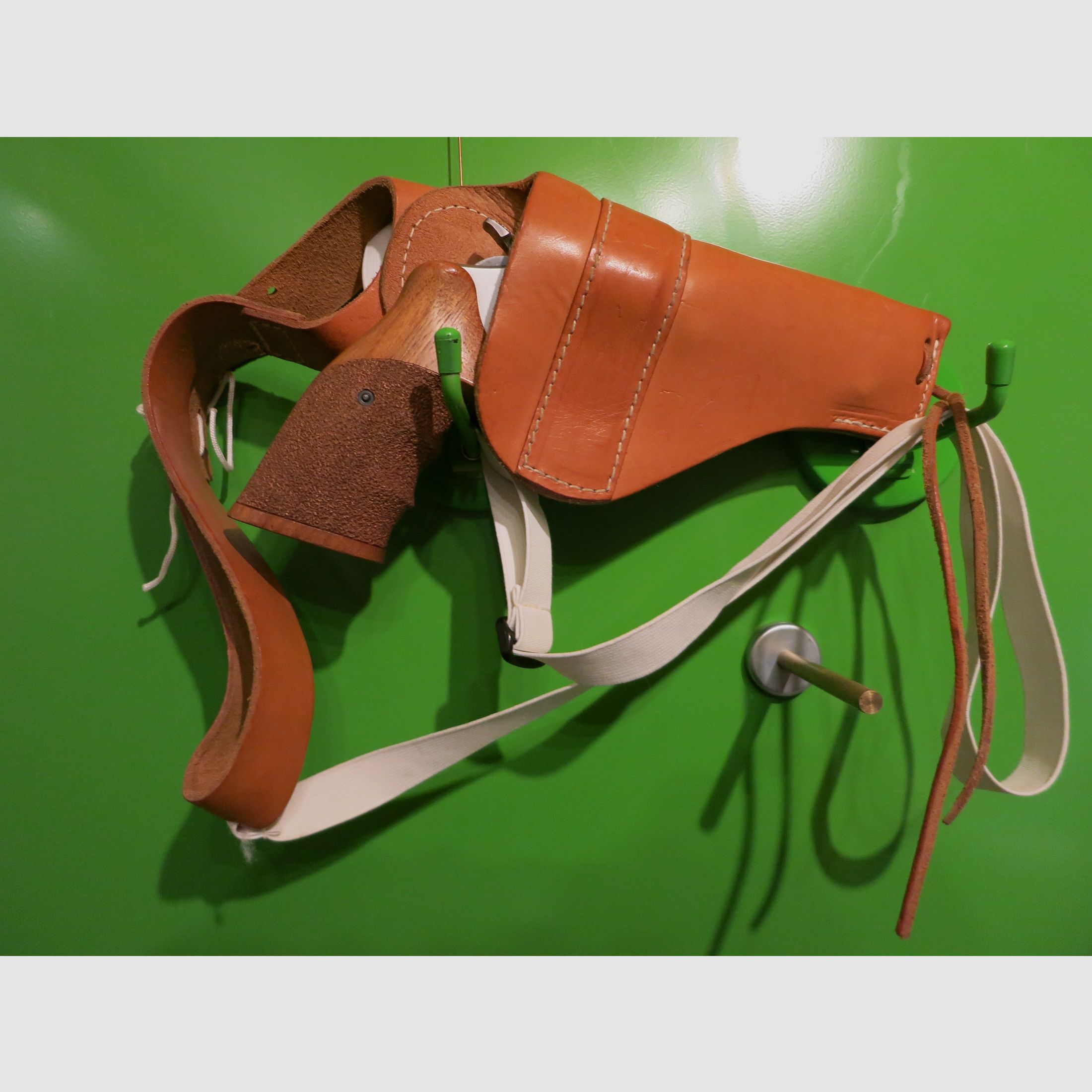 Funda de hombro para revólver 3", cuero #6-