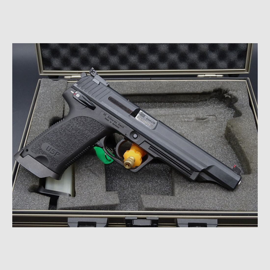Heckler & Koch HK USP Elite calibro 9mm Luger USP Elite, immagine 2 di 3