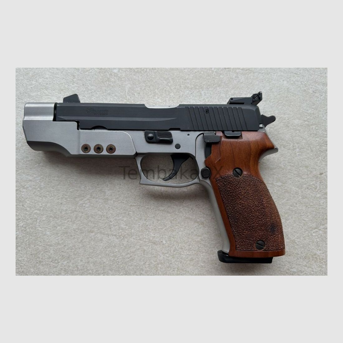 SIG Sauer P 220 S .45Auto