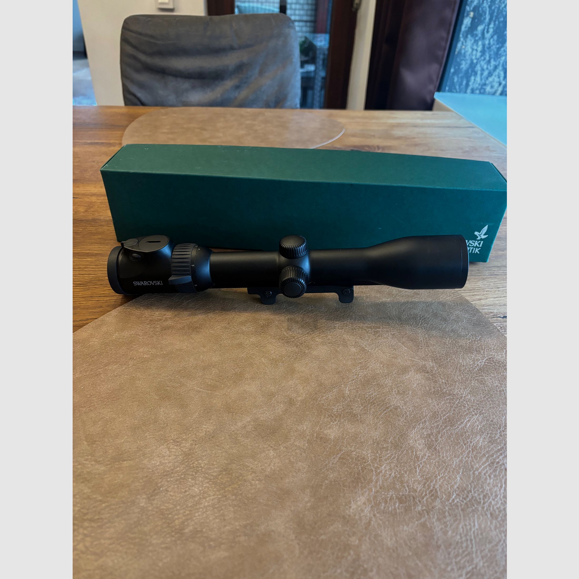 Swarovski Z6i 1.7-10x42 SR 