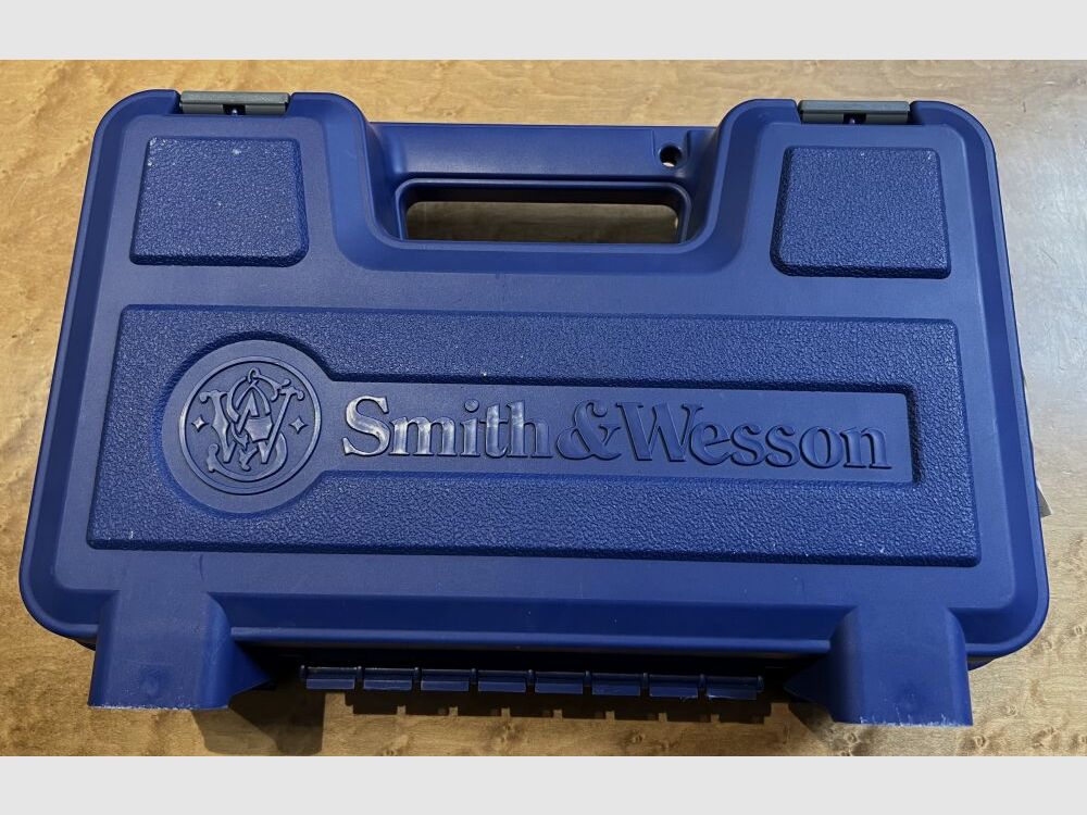 Smith and Wesson S&W 637-2 Airweight .38 Special +P Revolver