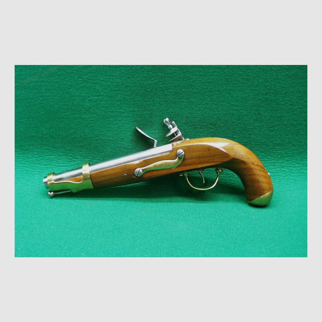 Indian flintlock pistol