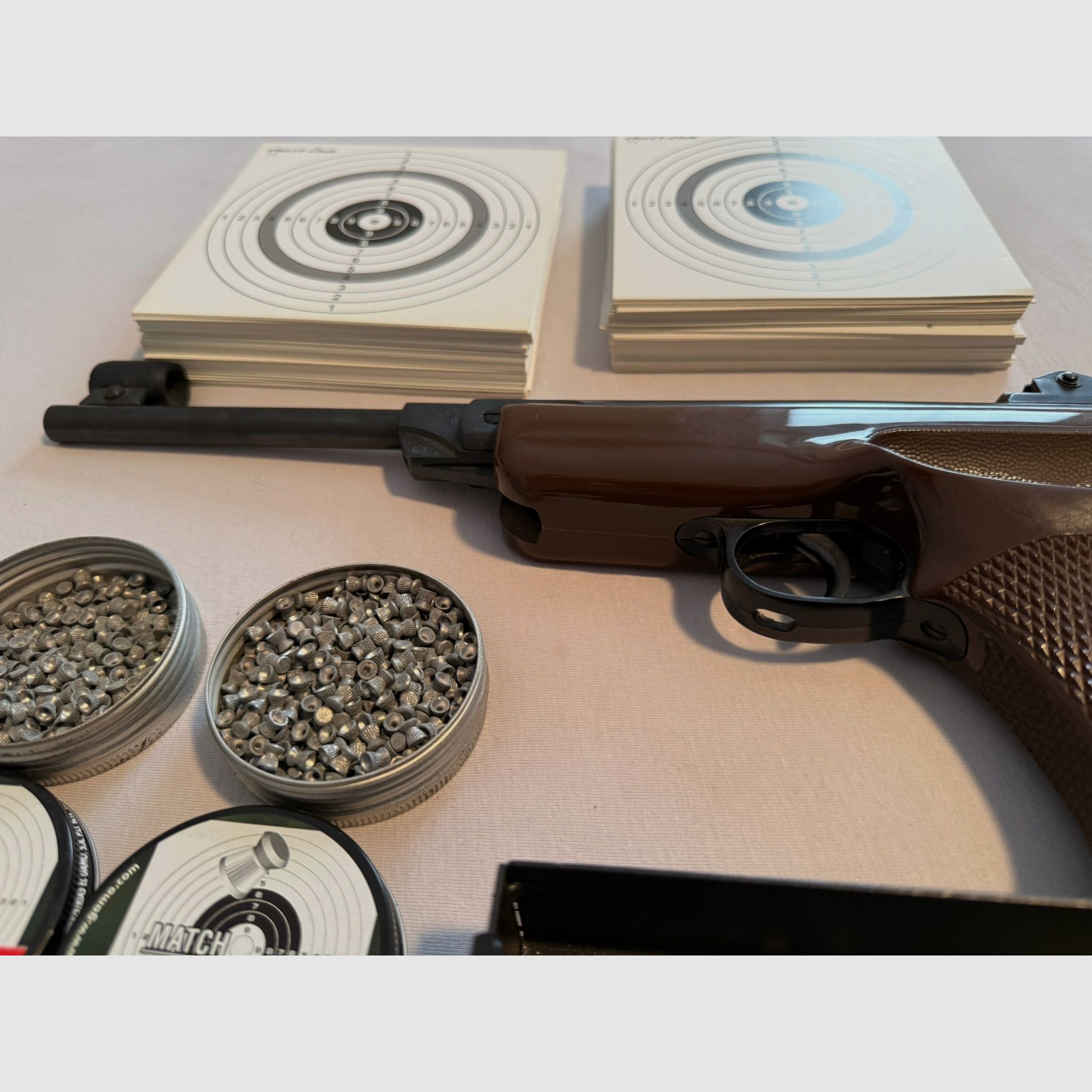 <pistola de aire comprimido Diana modelo 5 G pistola Cal. 4,5mm</pistola>