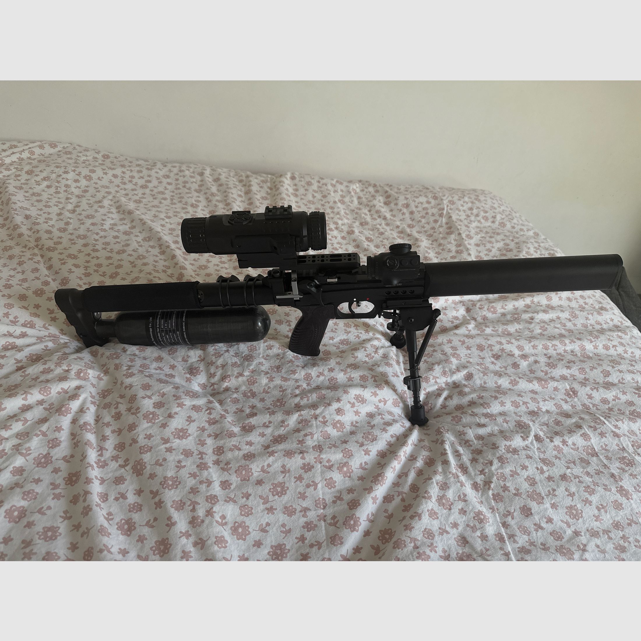Edgun Leshiy 2 All Black - 350mm cal. 22 / 5,5 mm