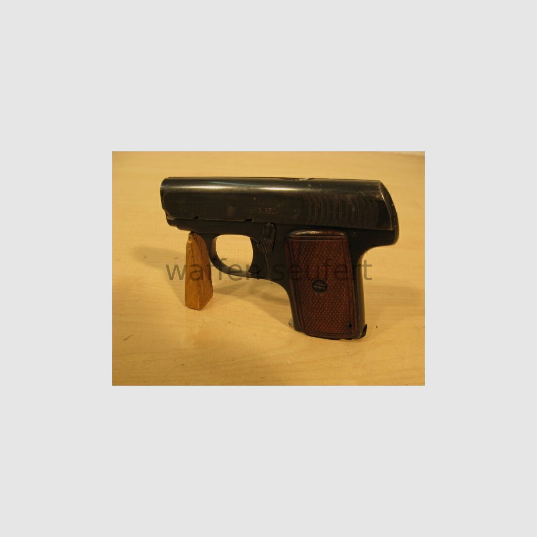 Fabricación Liegeoise de Armas de Fuego Patente 51350 Pistola