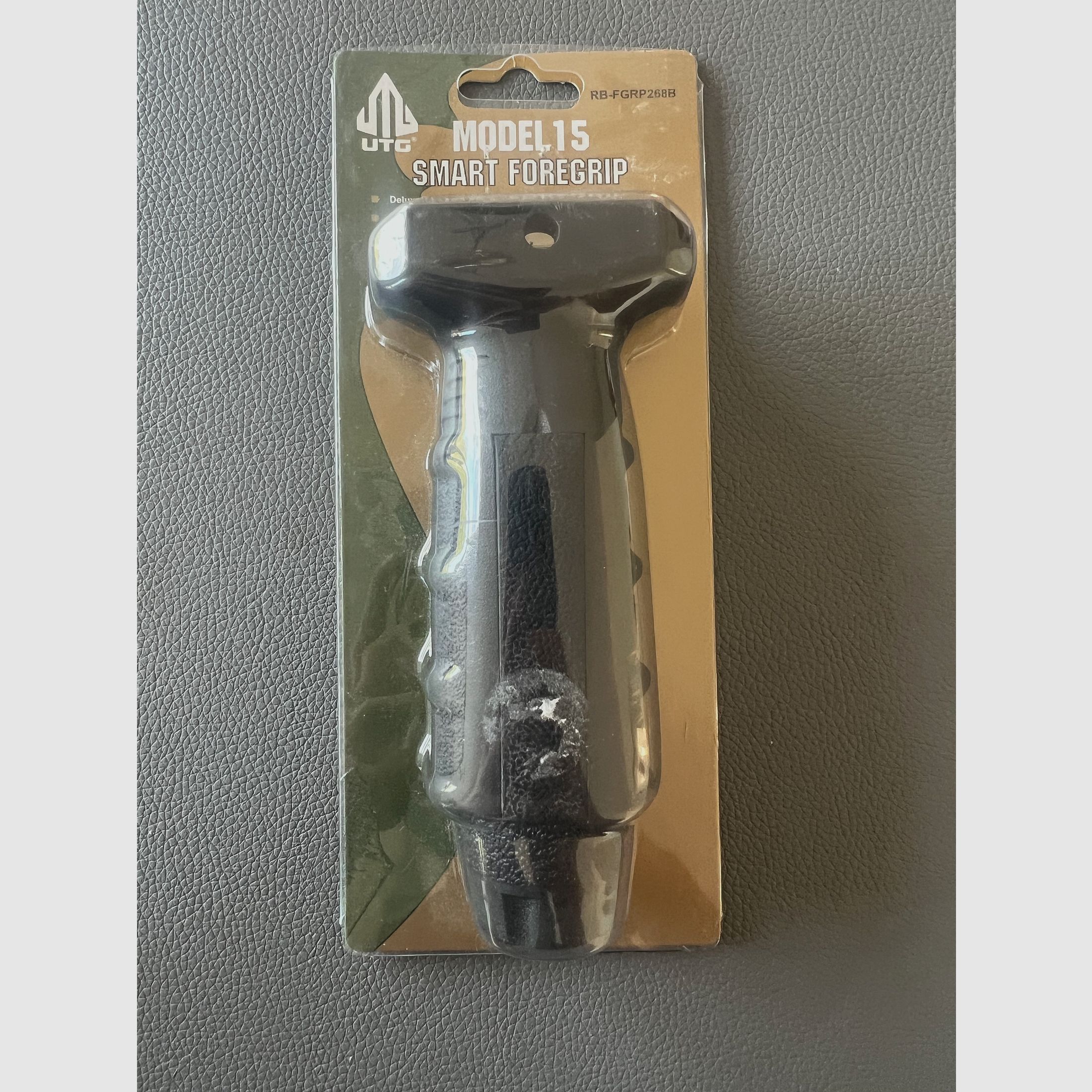 UTG Model 15 Smart Foregrip RB-FGRP268B – Nuevo en caja original