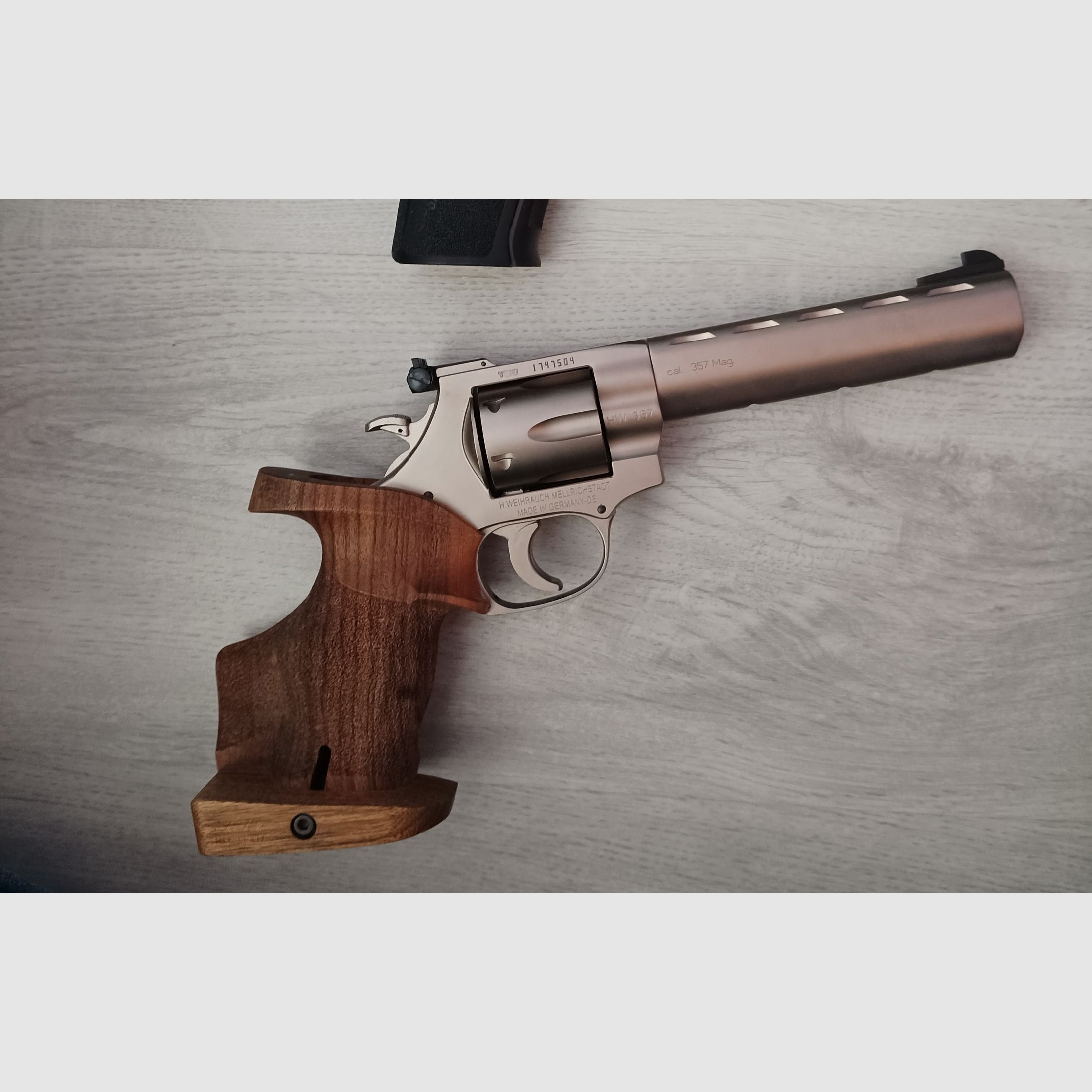 Revolver 357 Magnum 6 pollici Weihrauch TT