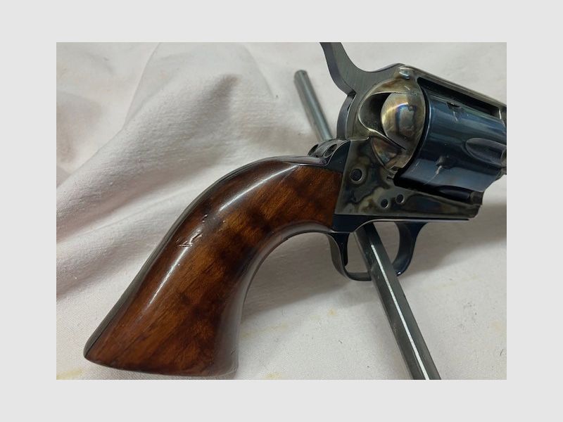 Raridad "HEGE Mod. Army 1873, Cal. .45 corto Knall" Raridad