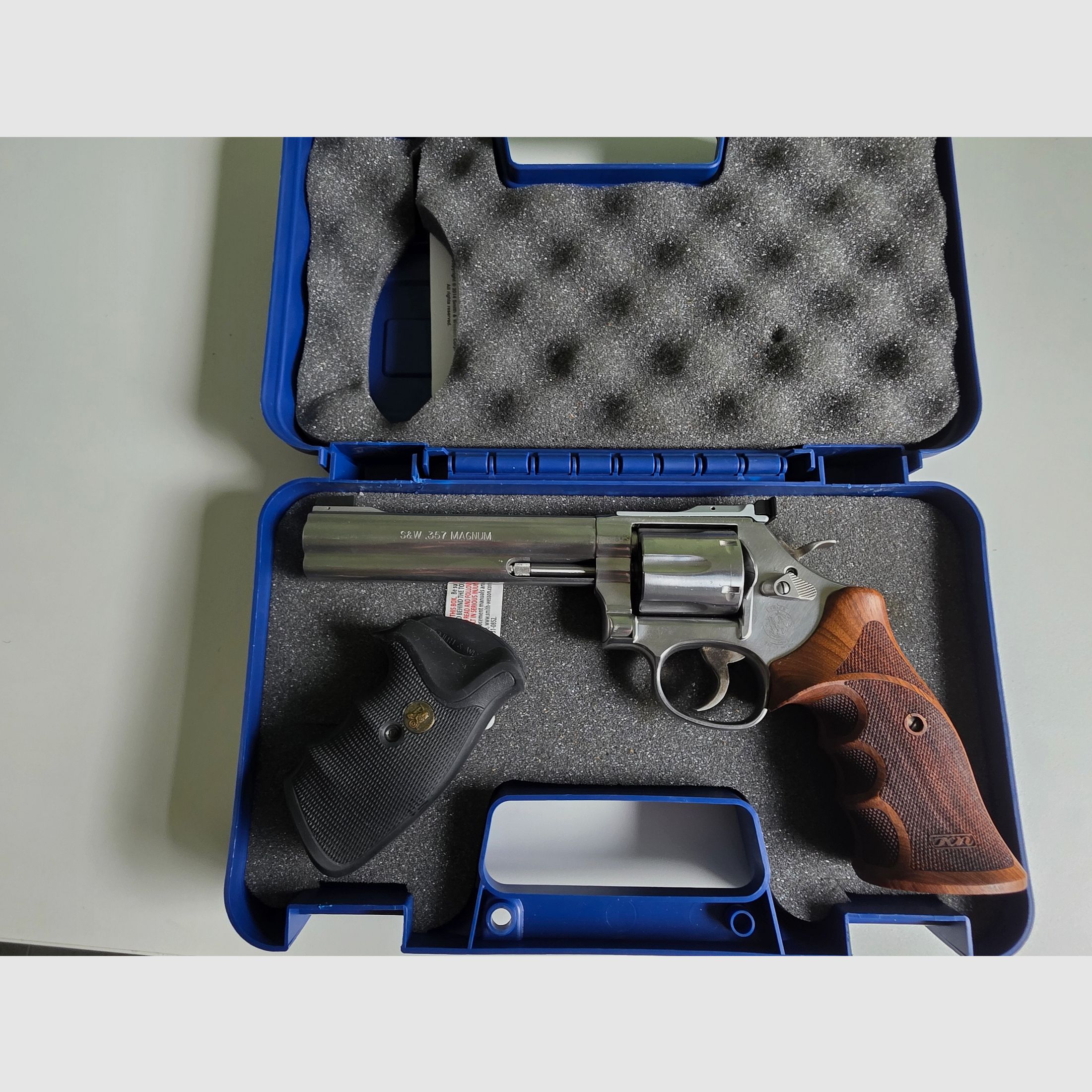 Smith & Wesson 686 Target Champion Deluxe .357 Revolver