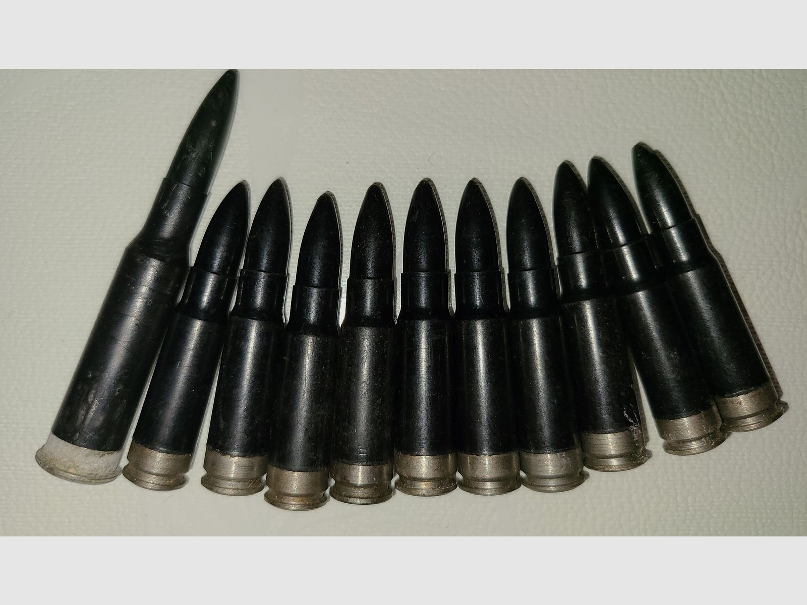 11x PUFFER PATRONEN PLASTE METAL TROCKENTEST  ENTMILITARISIERT cal. UNBEKANNT