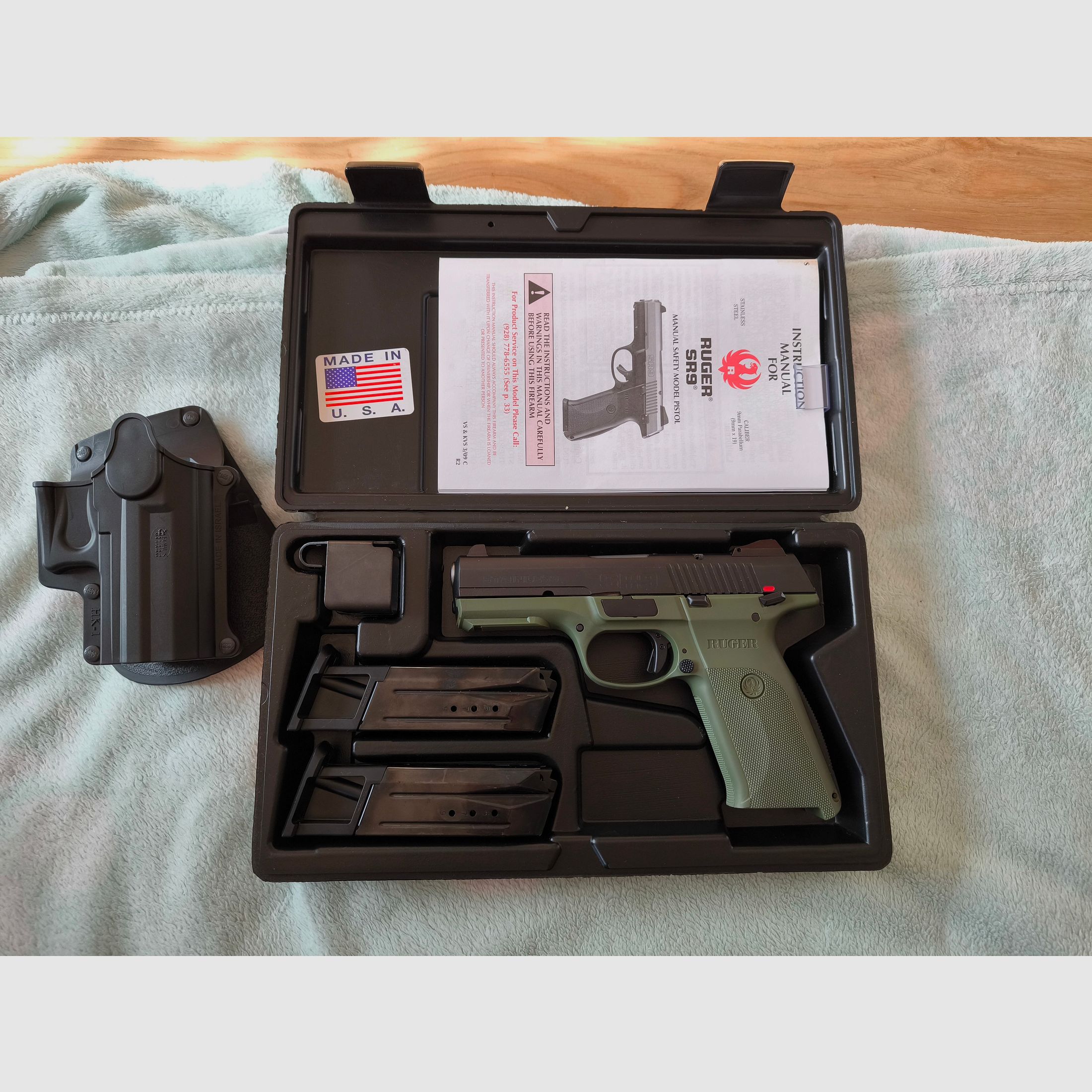 Pistolet Ruger SR9 9x19 w komplecie z kaburą w super stanie (brak Glock CZ Walther Heckler)