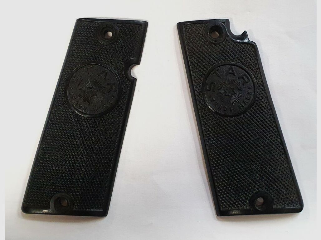 Bonifacia Echevarria SA Paar Griffschschalen für spanische Pistole C1214, gebraucht