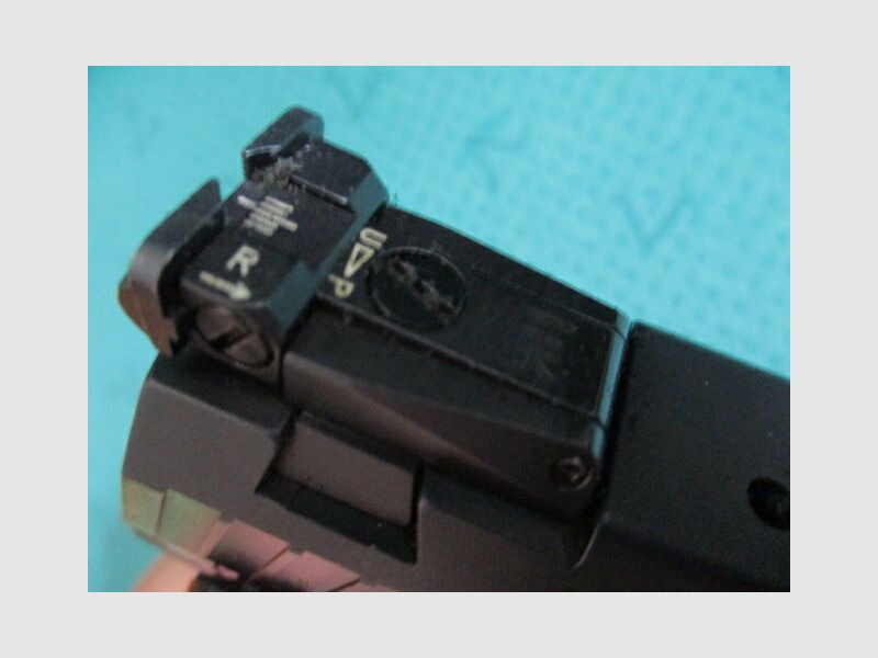Pistole Heckler & Koch USP Expert 9mm Luger mit Koffer und Magazin USP Expert