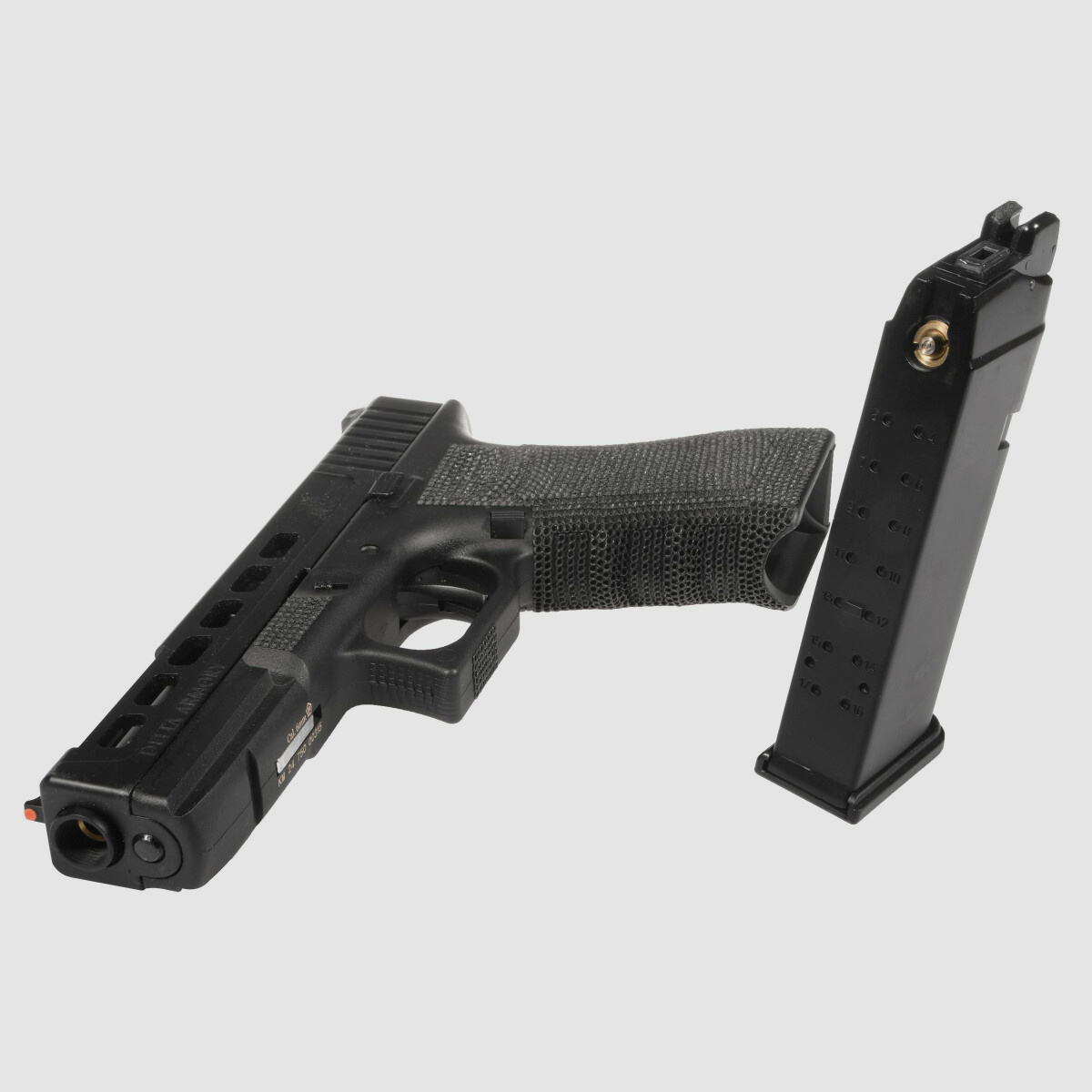 P06 GBB Airsoft Pistole in Schwarz | Delta Armory