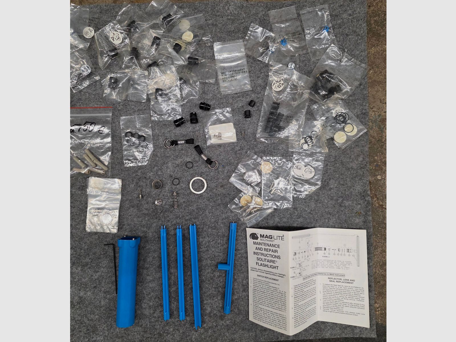 Sehr großes Konvolut Maglite Lampen Ersatzteile alles neu Mini C Zell D Zell