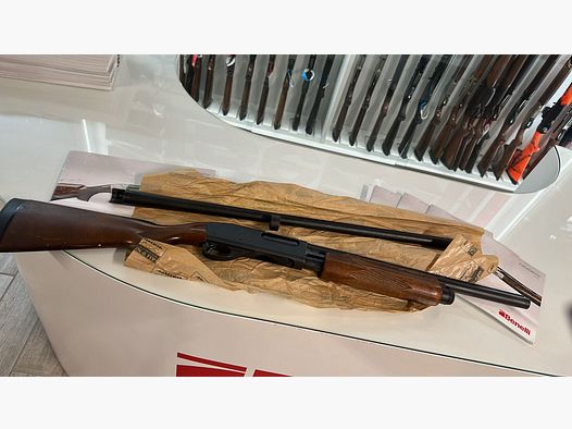 POMPGEWEER REMINGTON als nieuw 2 LOOP kal. 12