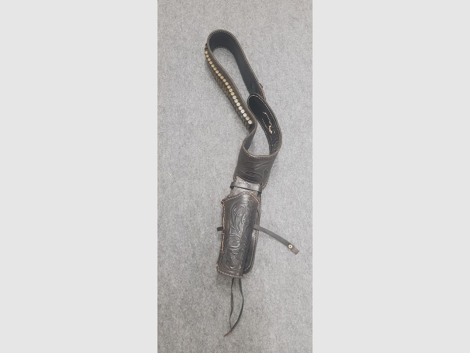 Westernholster Westerngürtel Western Revolver Mexico 38 Leder mit Dekopatronen schwarz