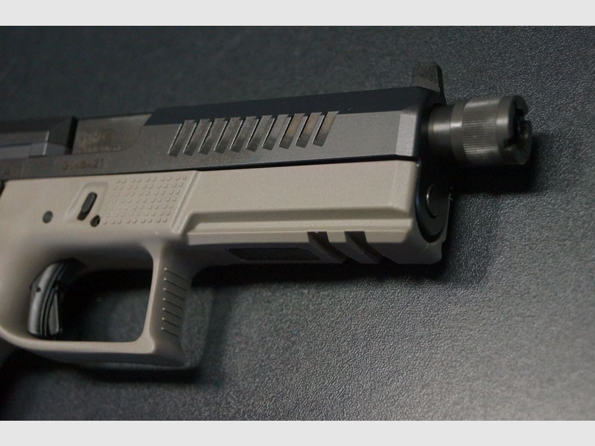 CZ P-10F Urban Grey SD, Bild 3 von 5