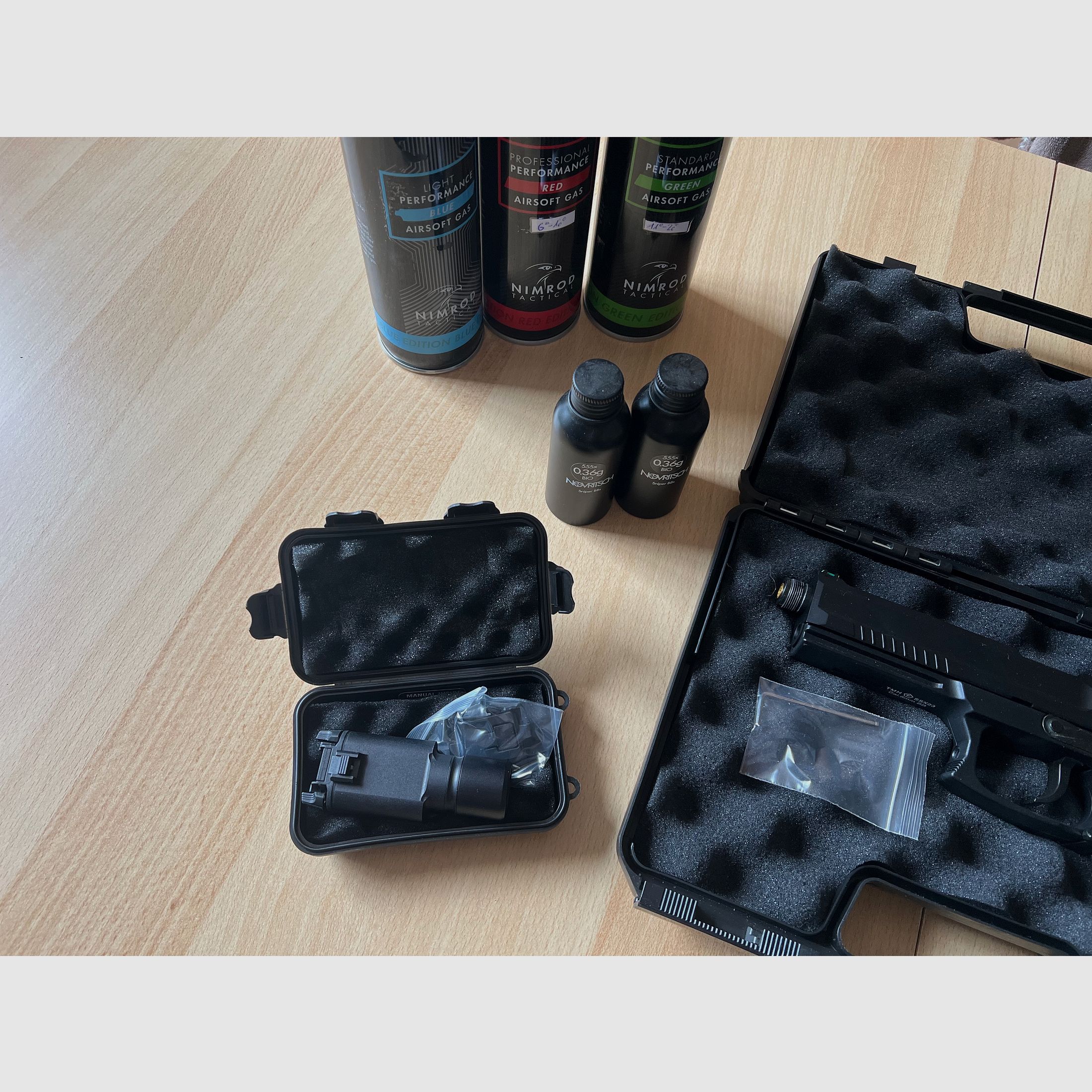 Komplettes airsoft set  novritch ( SSR 15 /SSG 10 / SSX 23)