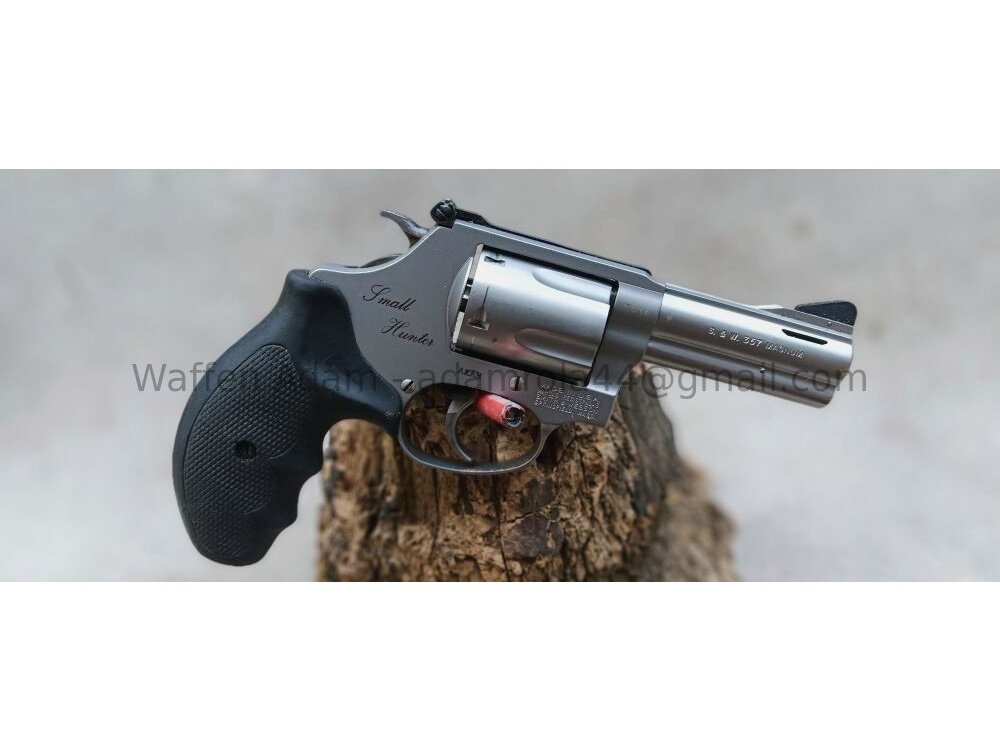 Smith & Wesson	 60-3 Small Hunter