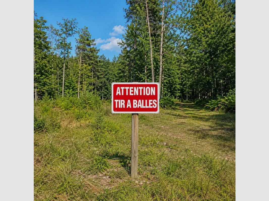 Danger zone hunting signs Akilux 26 × 20 cm – set of 10, image 1 of 9