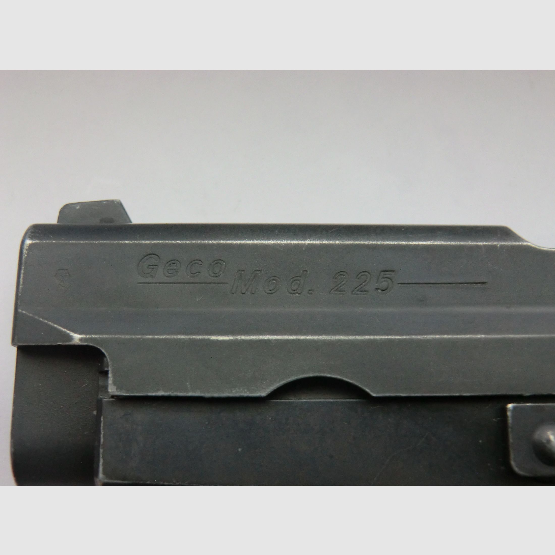 GECO Mod. 225  9mm P.A.K.  PTB: 636  Beschuss: KH 1997  9 - Schuss Magazin,   Made in Germany