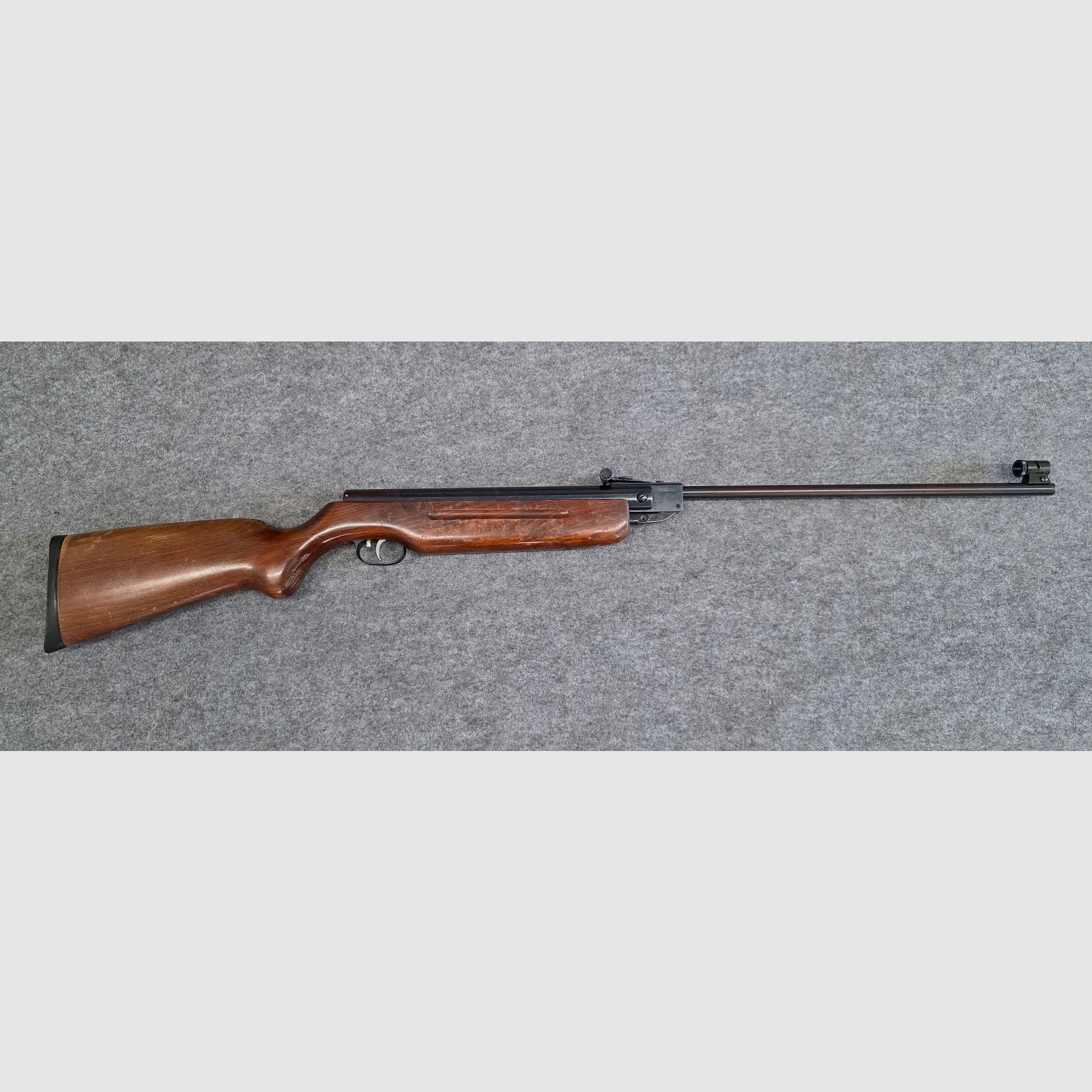 Weihrauch HW 35 from year 1982 with F-mark break barrel air rifle caliber 4.5 mm HW35