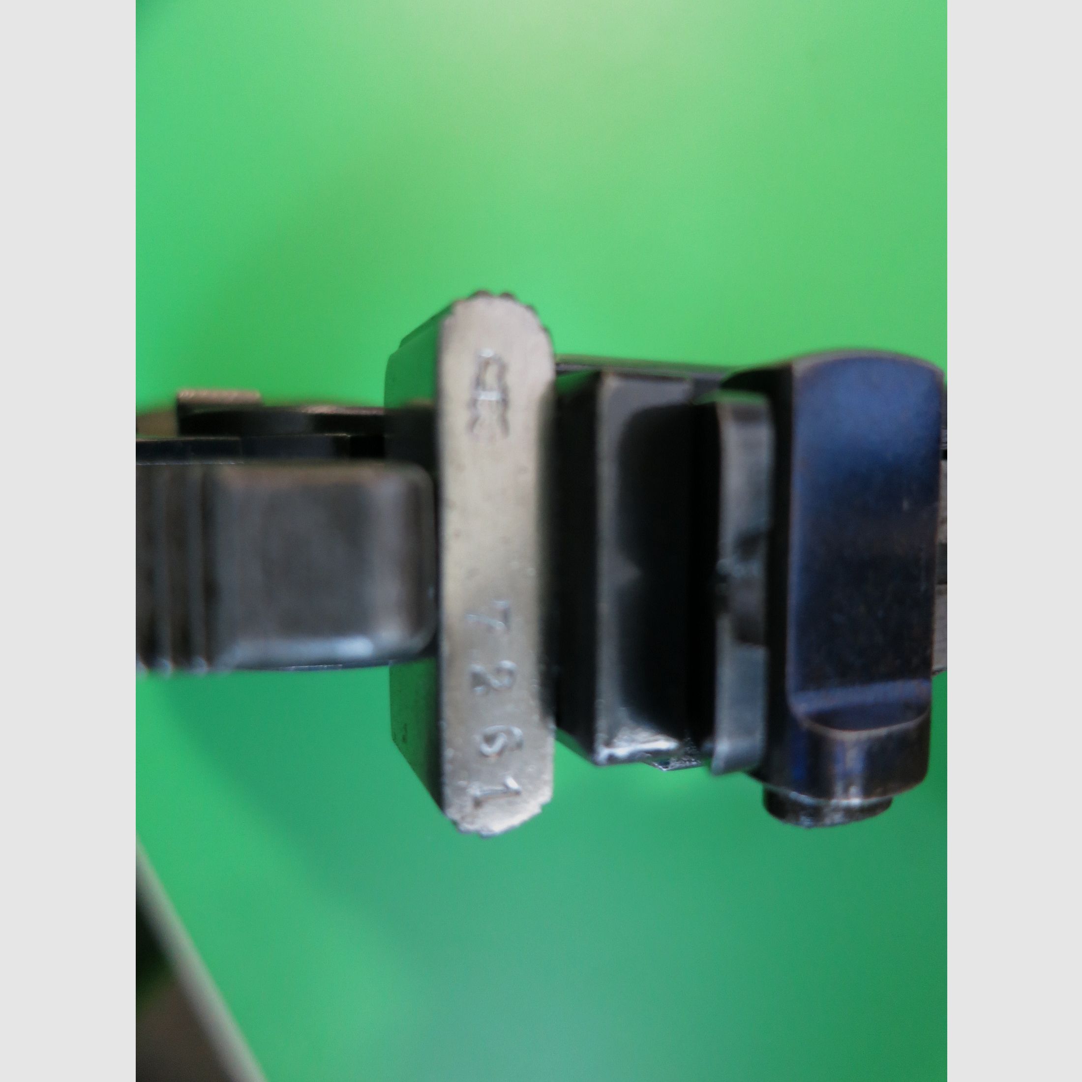 Mauser C96 -Czerwona 9-, Broomhandle, Mauser Oberndorf, kal. 9 mm, numer zgodny, oryginalny łoże + narzędzie #100