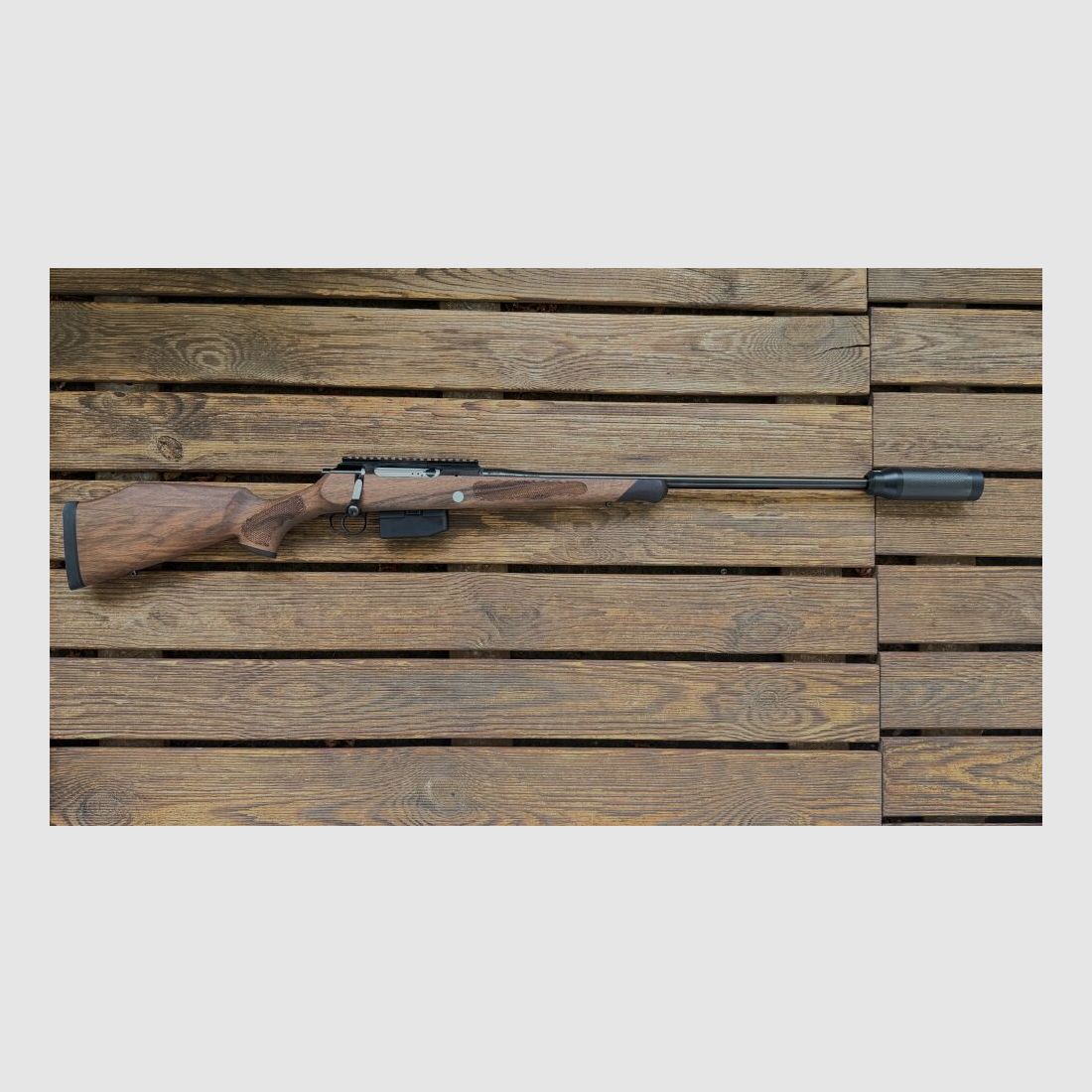 Voere Kufstein LBW Hunter Professional med lyddæmper og set trigger .22-250Rem, billede 1 af 4