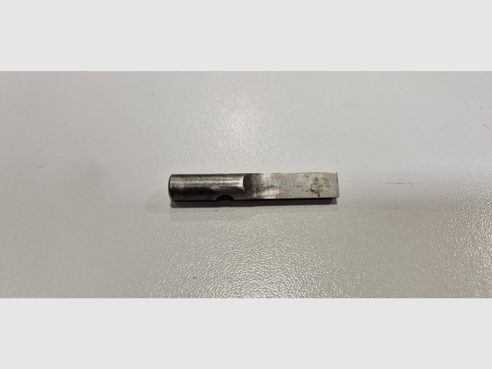 Tłok systemu półautomatycznego UNIQUE X51 BIS kal. .22LR, zdjęcie 2 z 2