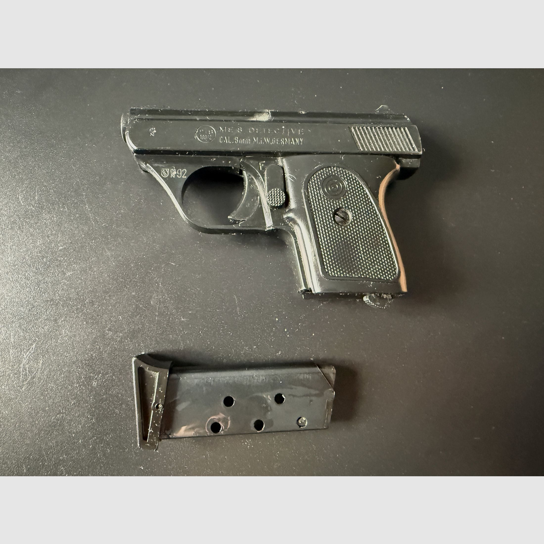 ME 8 Détective Cal. 8mm, pistolet d'alarme