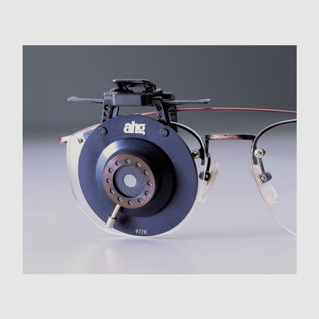 ahg-ABDECKSCHEIBE mit Irisblende