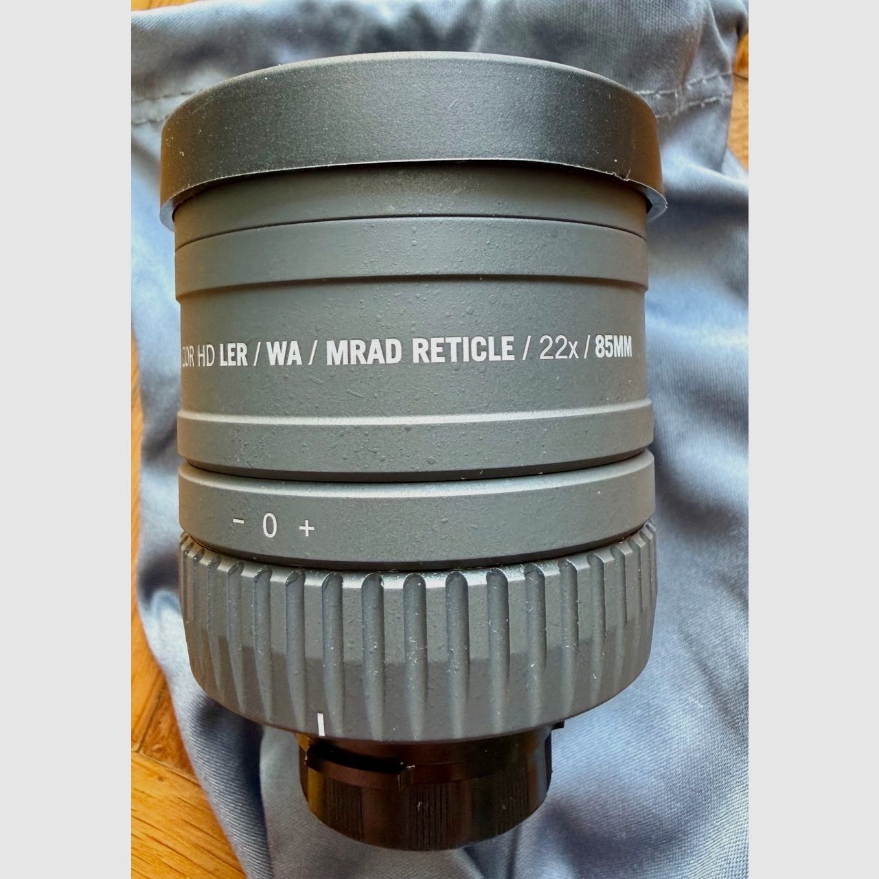 Vortex Razor HD Spotting Scope 27-60x85 (NEW - OVP) with 2 Eyepieces